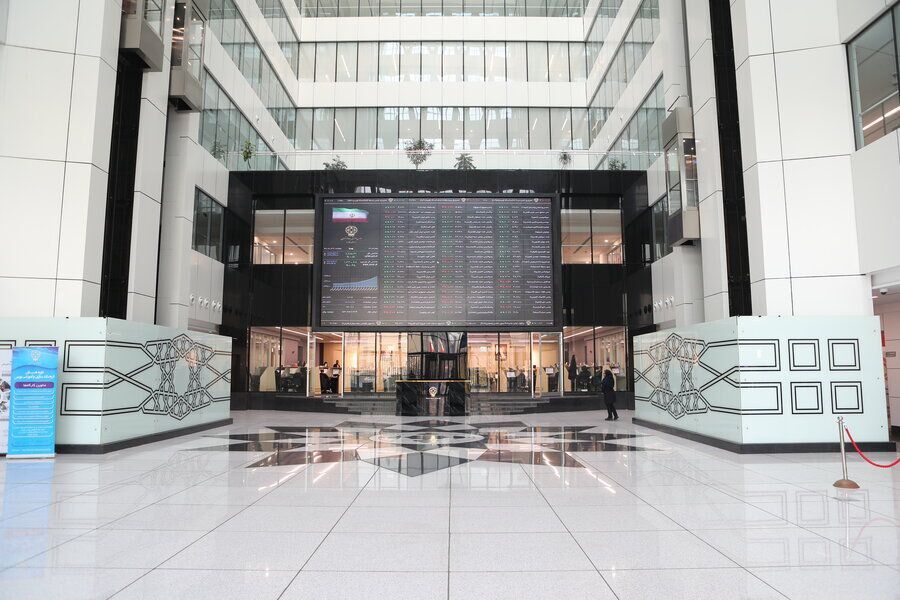 افزایش ۵۳ هزار واحدی شاخص کل بورس