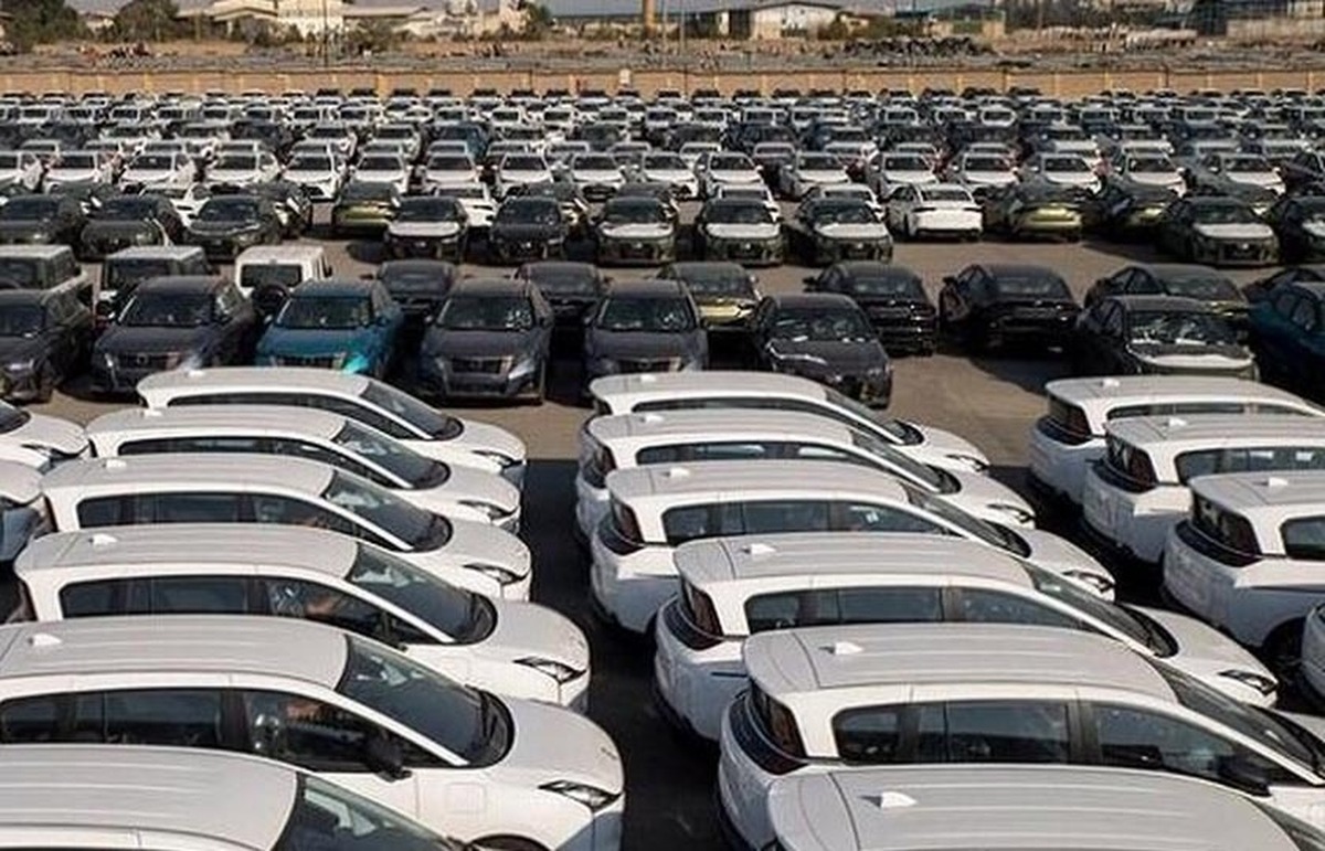 ترخیص خودروهای وارداتی از گمرکات اجرایی می‌شود
