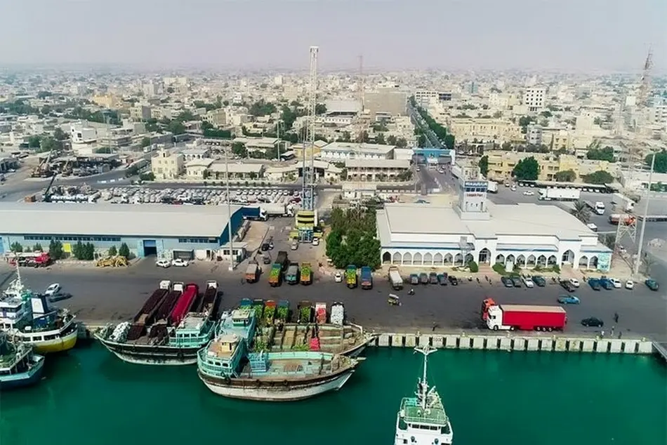 در بخش صادرات صنایع تبدیلی بندرلنگه نقشی محوری برعهده دارند