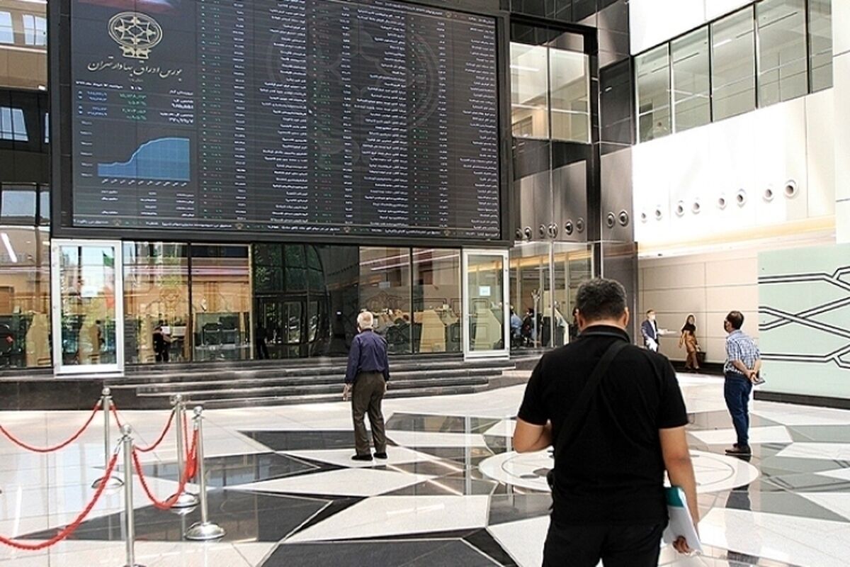 شاخص فرابورس با رشد ۳۰۳ واحدی به تراز ۲۹ هزار و ۵۸۷ واحد افزایش یافت