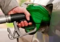 مالکان خودروهای وارداتی در صف سوخت پنج‌هزار تومانی