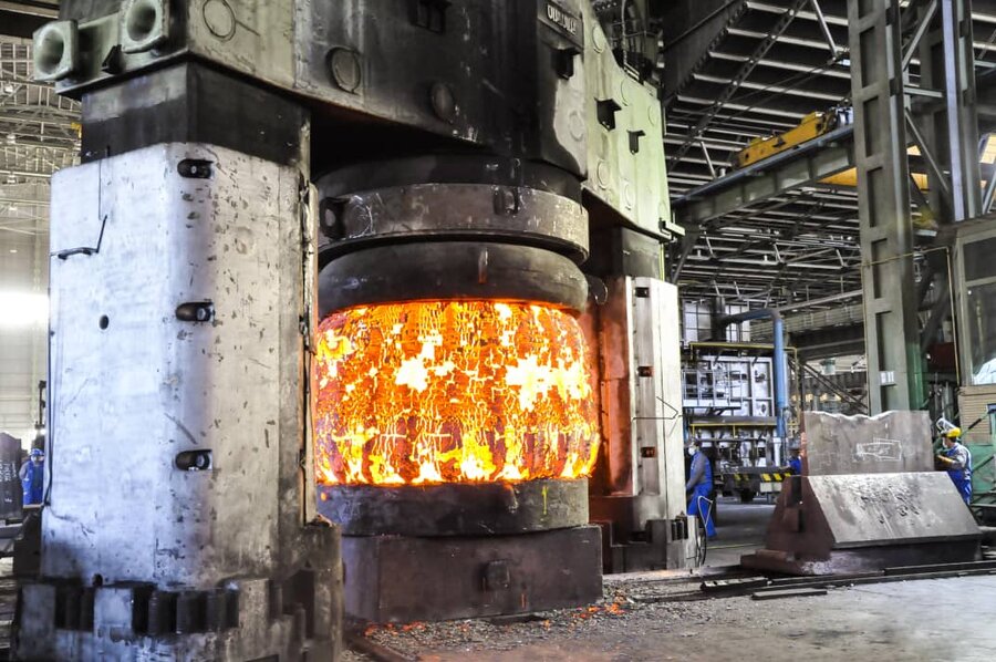 مجتمع صنعتی فولاد اسفراین تا دو ماه آینده در بورس