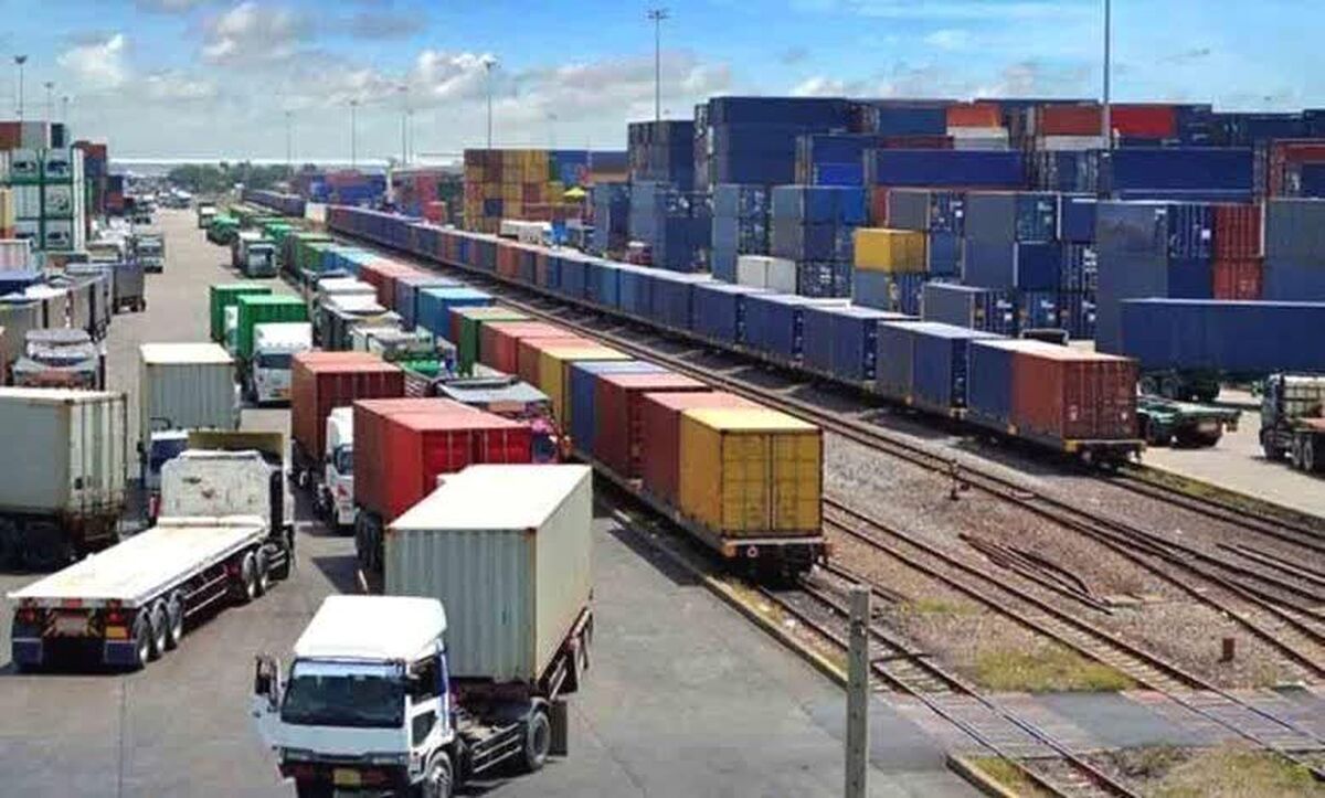 تثبیت نرخ ارز، مبنای محاسبه تعرفه گمرکی واردات کالاهای اساسی است