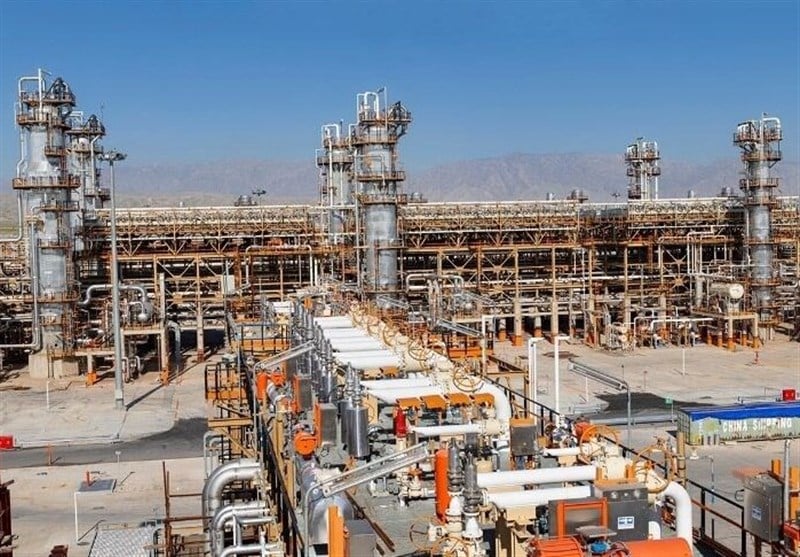 تعمیرات اساسی پالایشگاه‌های پارس جنوبی با تکیه بر توان داخلی آغاز شد