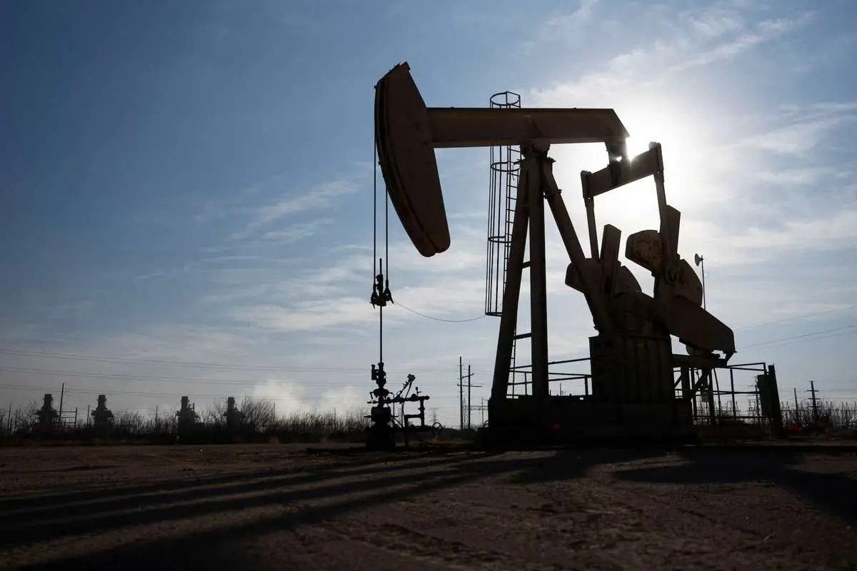 نفت در مسیر صعود هفتگی؛ برنت ۸۸.۵۲ دلاری و WTI ۸۲.۴۰ دلاری